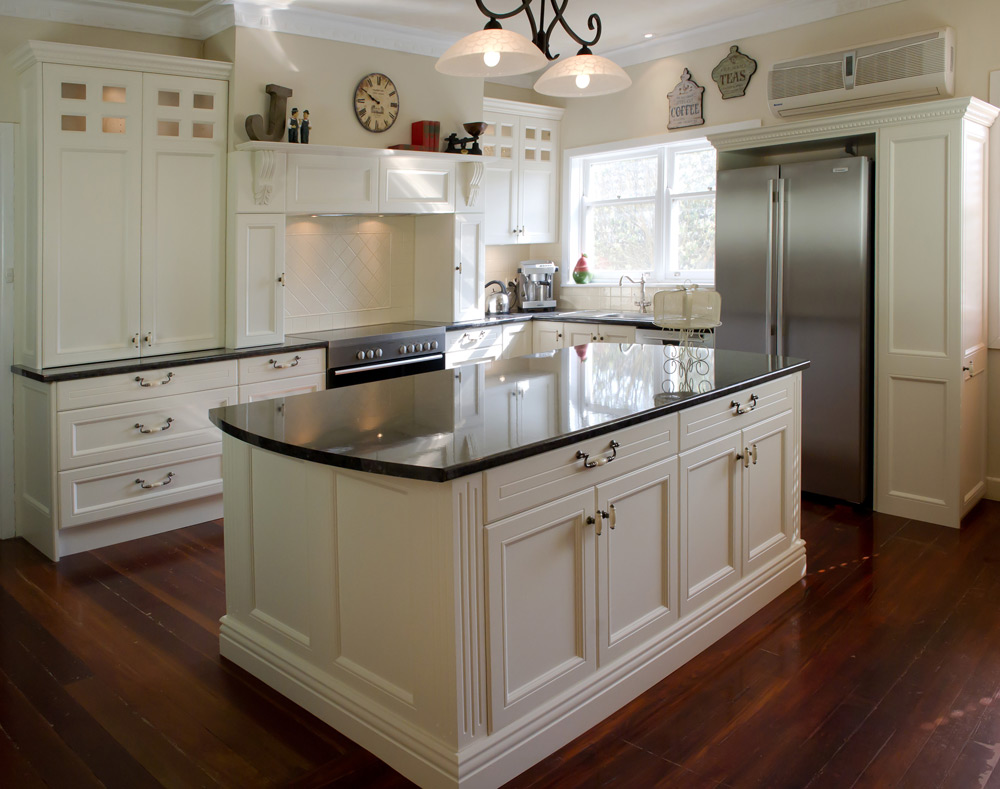 Kitchen renovation<br>provincial perfection