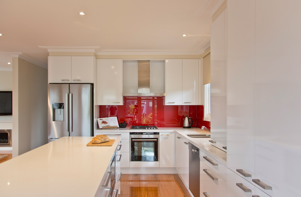Kitchen renovation<br>long & lean